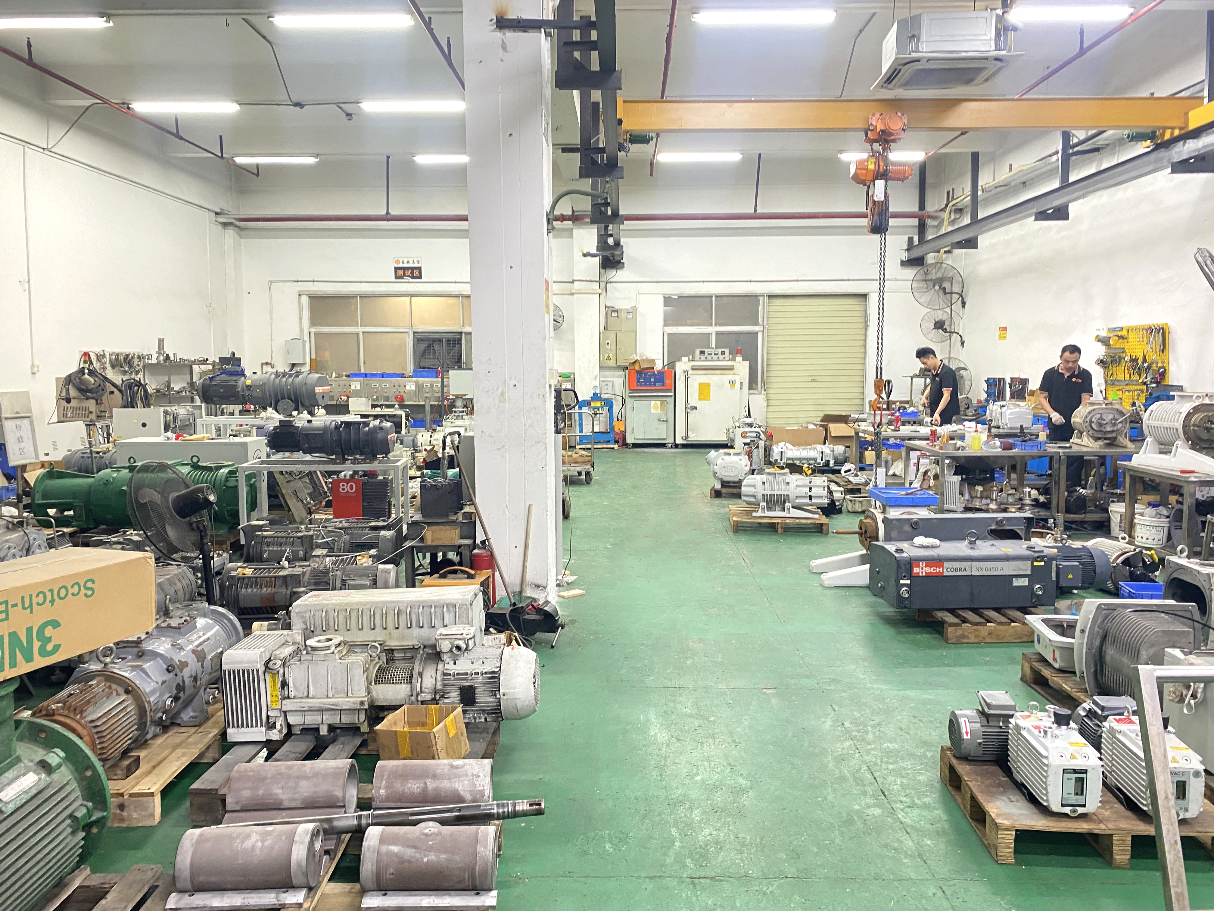 真空泵維修車間